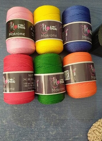 Polyester makrome 