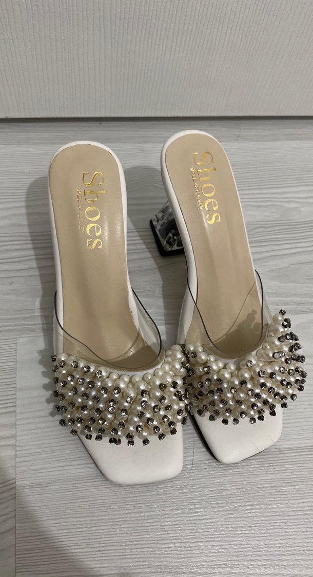 İnci İşlemeli Beyaz Topuklu Kadın Terlik - Görsel 5