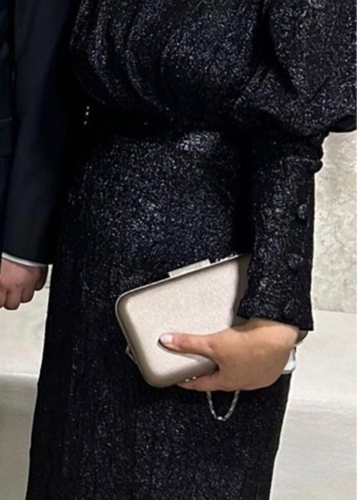 Siyah brokar elbise - Görsel 3