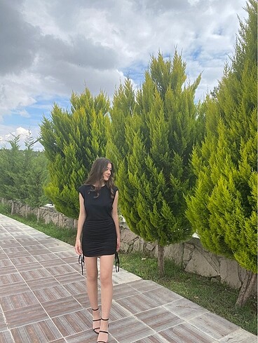 Diğer büzgülü ayarlanabilir vatkalı elbise