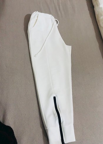 Fermuarlı Beyaz Midi Kadın Eşofman Altı - Görsel 5