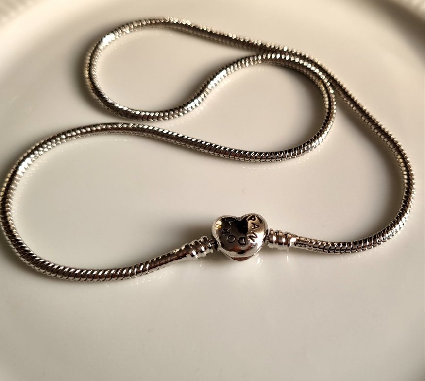 Zincir Detaylı Gümüş Renkli Çelik Pandora Kolye - Görsel 2