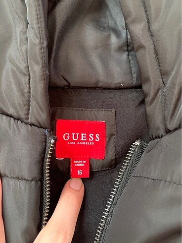 16-17 Yaş Beden mavi Renk GUESS YELEK