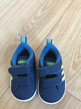 Adidas bebek ayakkabısı