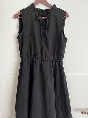 38 Beden siyah Renk Trendyolmilla elbise
