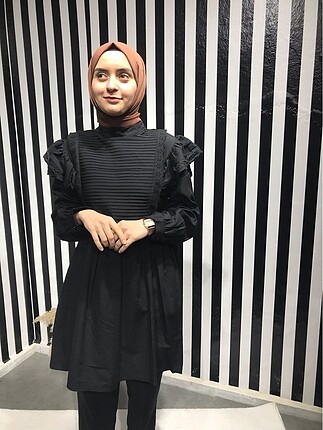 xxl Beden Etiketli siyah tesettür tunik