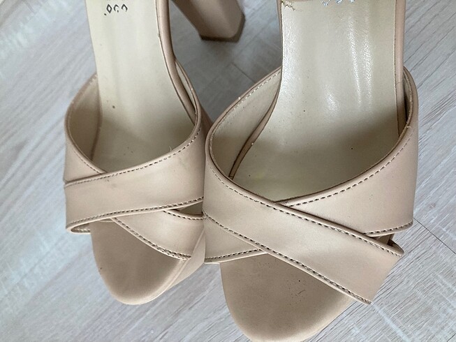 Topuklu ayakkabı - Görsel 6