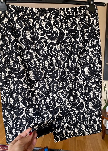 Dantel Detaylı Siyah kalem Etek - Görsel 3