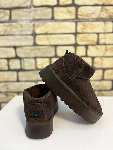 BAYAN UGG BOT
