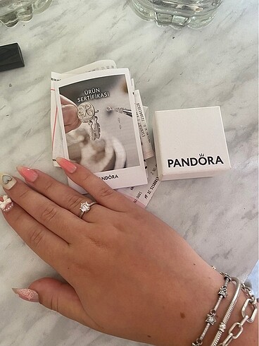 Pandora Işıltılı Taç Yüzük