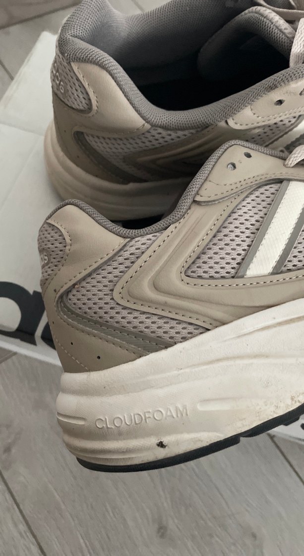 Bej Gri Adidas Bağcıklı Spor Ayakkabı - Görsel 2