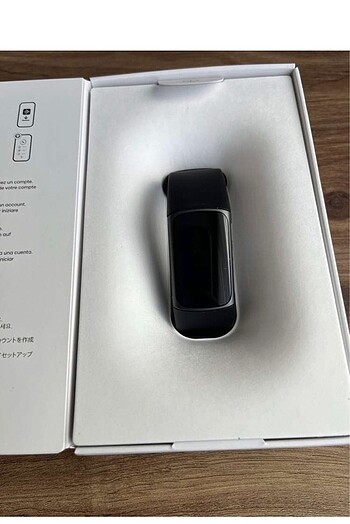 Diğer Fitbit charge 5