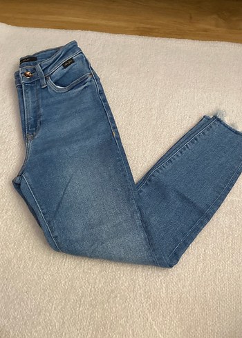 Kadın Mavi Denim kesik paça Kot Pantolon