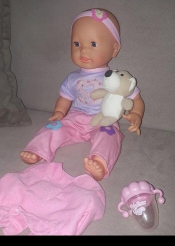 Pembe Pastel Bebek ve Aksesuar Seti az ayagında leke var - Görsel 2