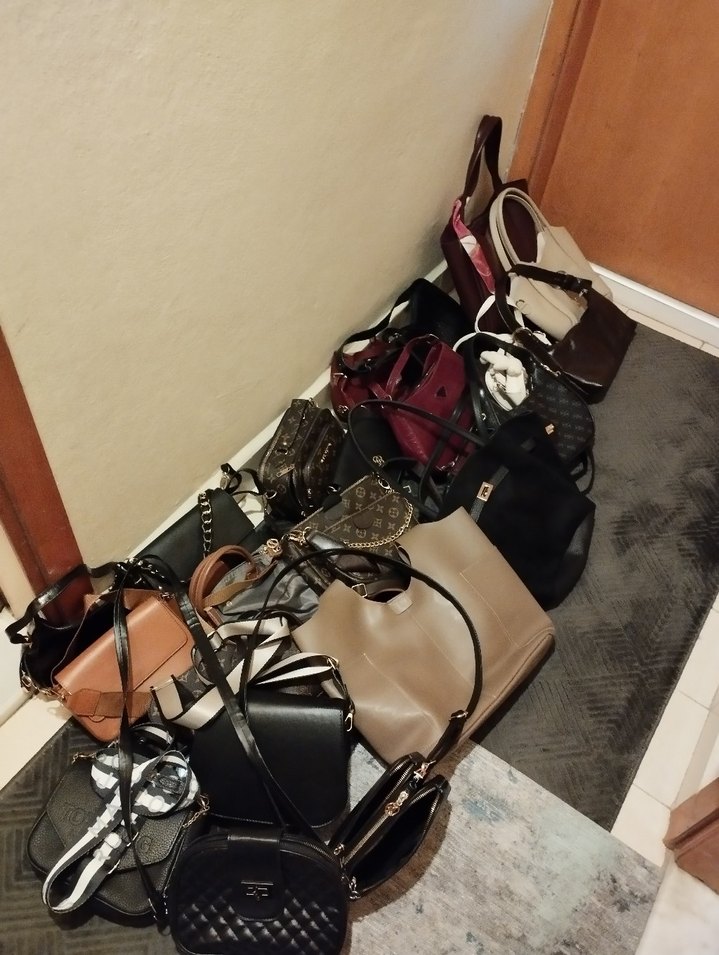 Siyah Deri Tokalı Kadın Çanta fıyar sorunuz - Görsel 5