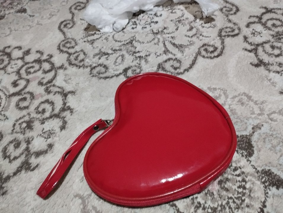 Kırmızı Deri Kalp Şeklinde Kadın Çanta ıcı derın degıl - Görsel 3