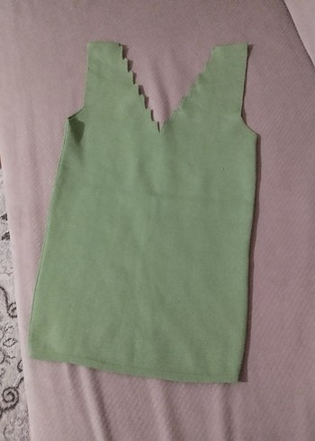 Diğer Acik Yesil V Yaka Kolsuz Bluz
