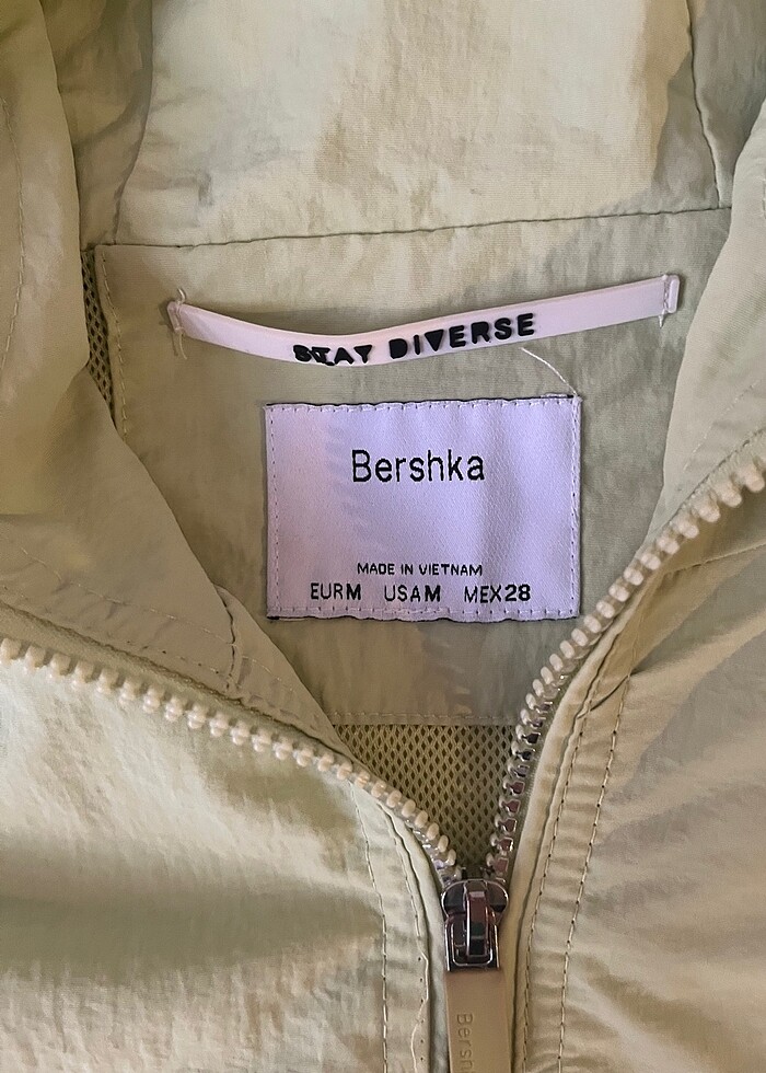 BERSHKA 38 beden kapüşonlu crop ceket - Görsel 4