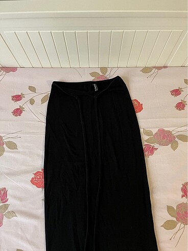 xs Beden Stradivarius 34 beden siyah midi etek