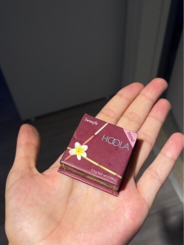  Beden benefit hoola mini bronzer