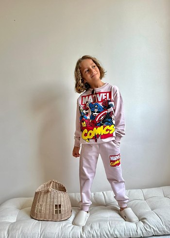 Marvel Baskılı takım