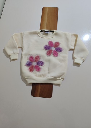 çiçek ve boncuk işlemeli takım - Görsel 3