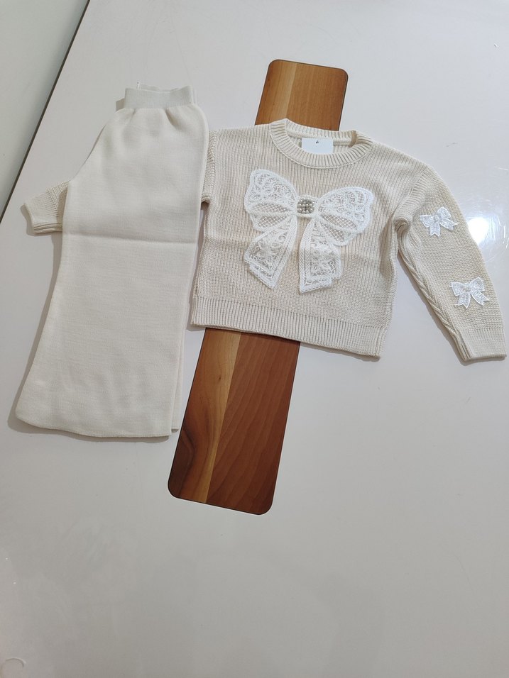 kurdela işlemeli triko takım - Görsel 2