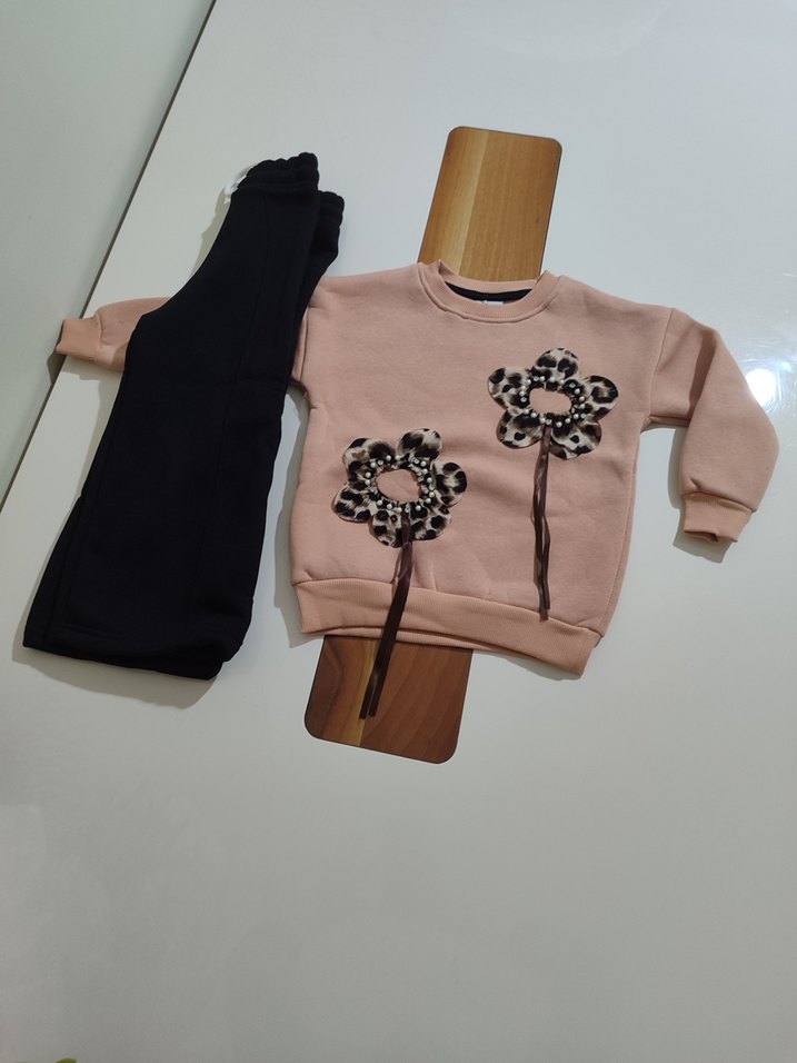 çiçek işlemeli şardonlu takım - Görsel 2