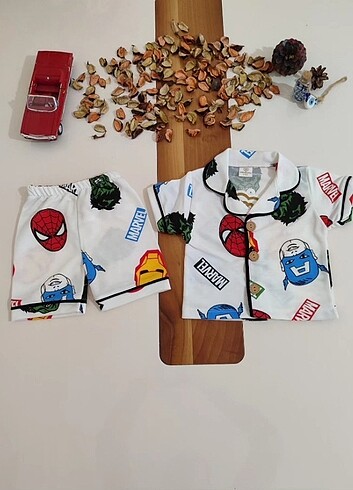 Marvel baskılı bebek pijama takımı