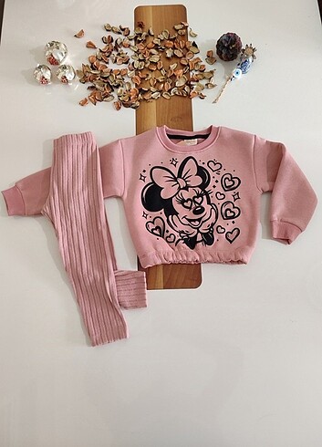 Minnie baskılı belı lastikli takım