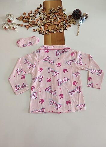 11-12 Yaş Beden pembe Renk Barbie yazılı pijama takımı