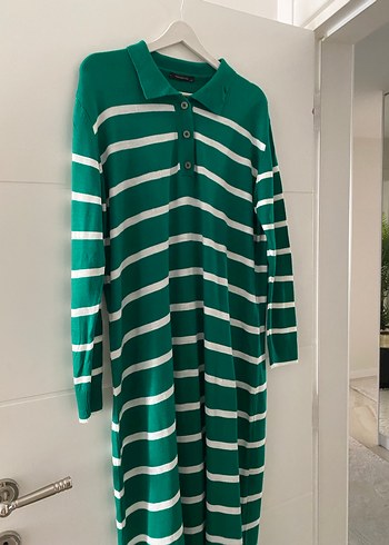 Yeşil Çizgili Uzun Kollu Uzun Elbise - Görsel 3