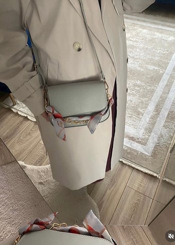 Kadın Zincir Detaylı Beyaz Deri Çanta - Görsel 2