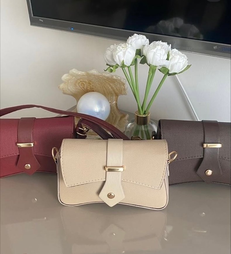 Deri Kemer Detaylı Kadın Çanta renkleri mevcuttur - Görsel 3