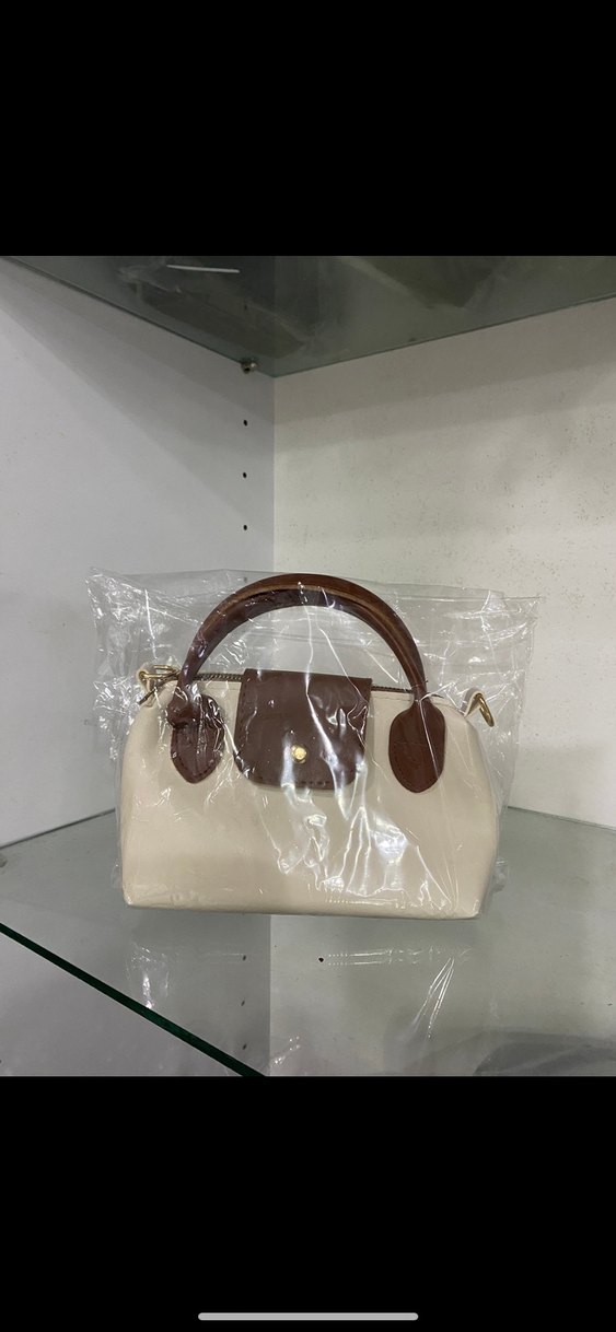 Minimalist Beyaz Deri Kadın Çanta - Görsel 4