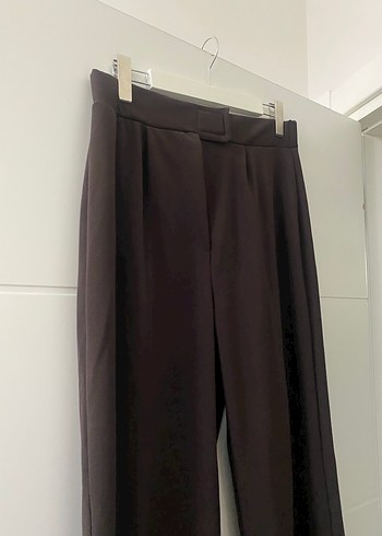 Kemer Detaylı Kahverengi Kadın Kumaş Pantolon - Görsel 5