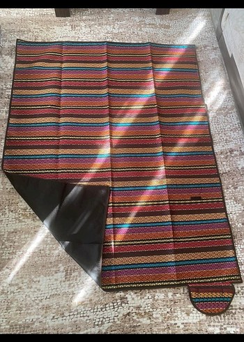 Çok Renkli Bağlama Desenli Halı