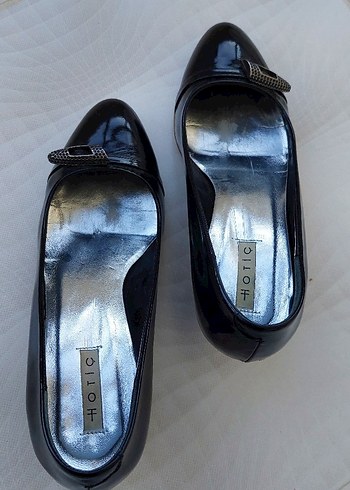 Klasik Siyah Tokalı Kadın Topuklu Ayakkabı - Görsel 2