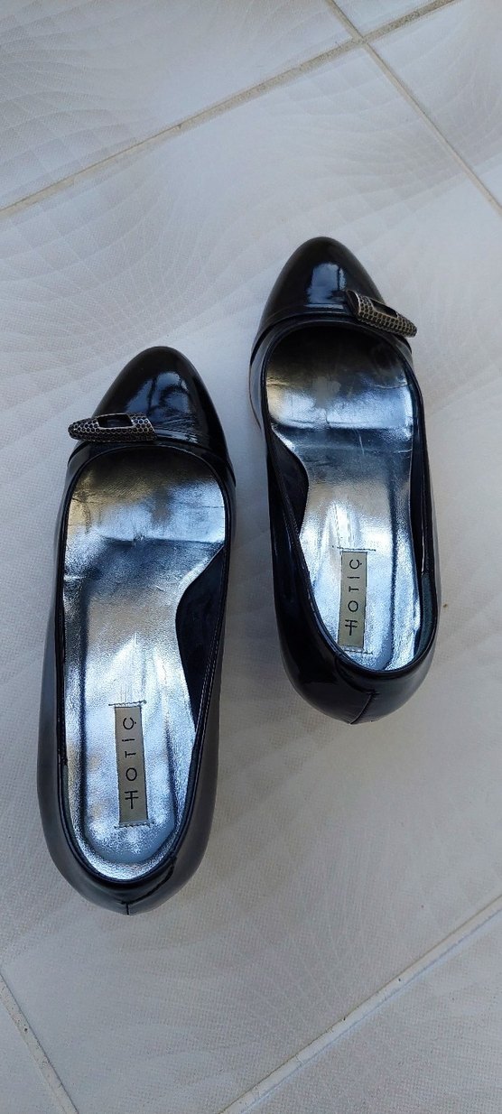 Klasik Siyah Tokalı Kadın Topuklu Ayakkabı - Görsel 2