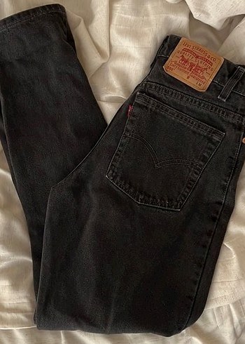 Levis Siyah Jean 501