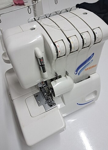  Beden Yuki 760 4 İplik Overlok Makinesi
