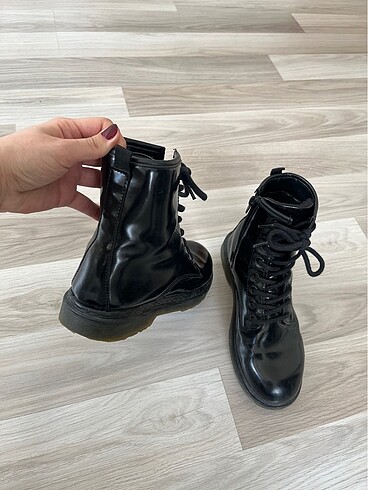 37 Beden siyah Renk BAĞCIKLI BOT