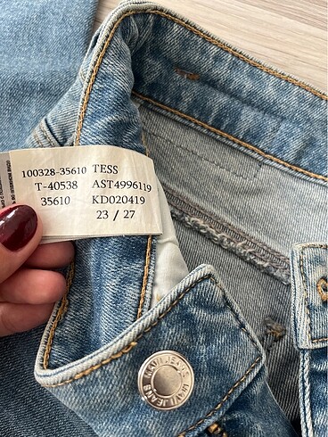 32 Beden mavi Renk MAVİ JEANS