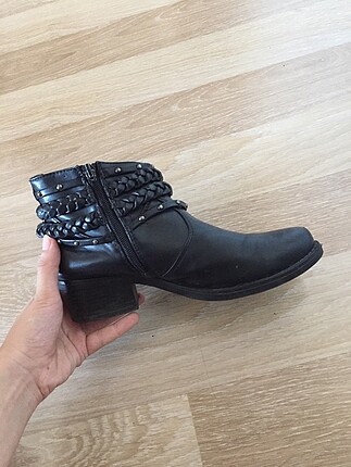 LC Waikiki Kısa bot