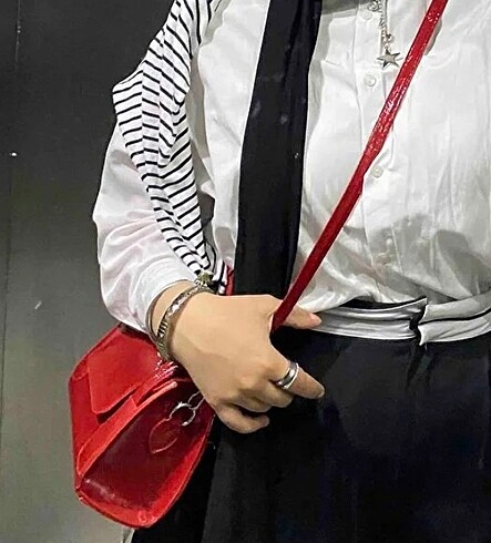 Cherry red marty içi astarlı çanta