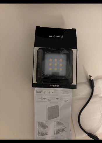 2025 RENAULT DUSTER Youclip Orijinal Siyah Power Bank Lambası - Görsel 2