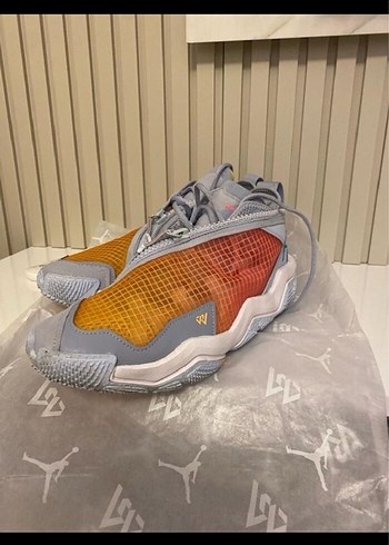 Bağcıklı Çok Renkli Basketbol Ayakkabısı - Görsel 3