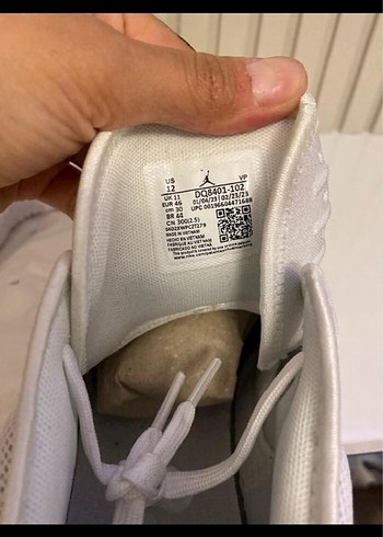 Beyaz Bağcıklı Basketbol Ayakkabısı - Görsel 3