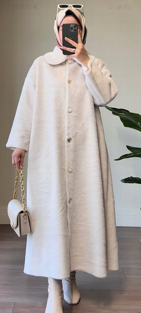 Kadın Beyaz Uzun Peluş Kaban - Görsel 5