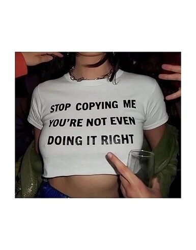 Beyaz baskılı T-shirt Crop